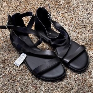 Torrid Womens Black Asymmetric Strap Gladiator Sandals Wide Width 10W LHSB812-57